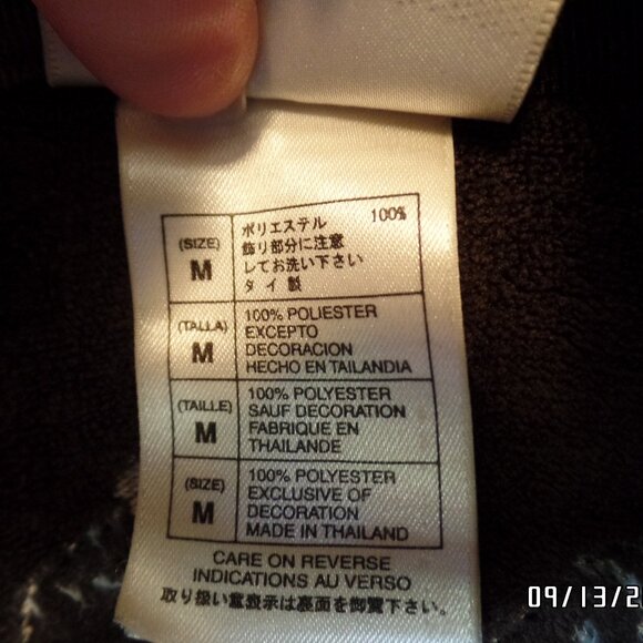 Disneyland Resort Winnie the Pooh and Piglet embroidered Fleece Jacket Medium - Picture 5 of 16